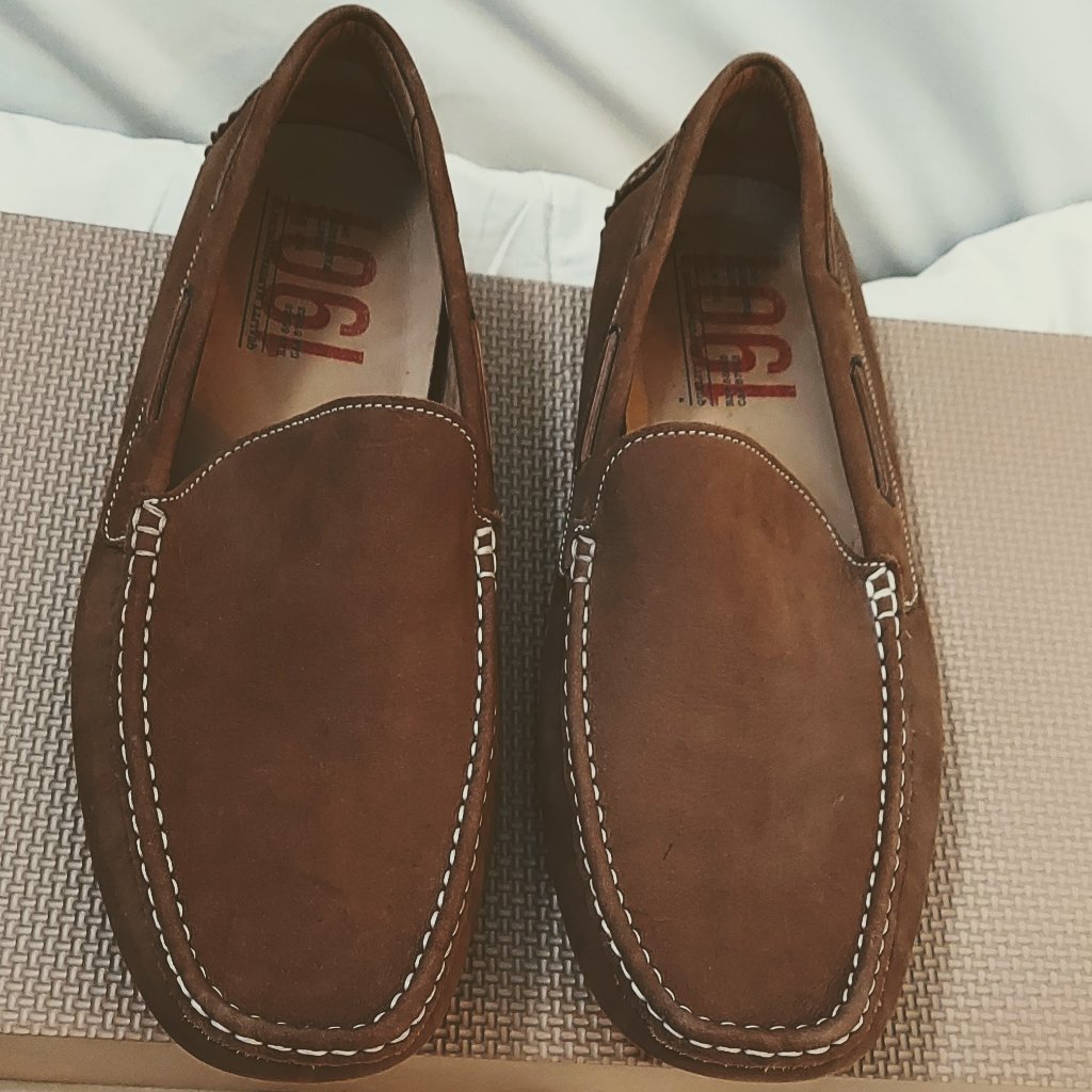 1901 M09015 Men's Tan Nubuck Leather Slipon Loafers Size 15m